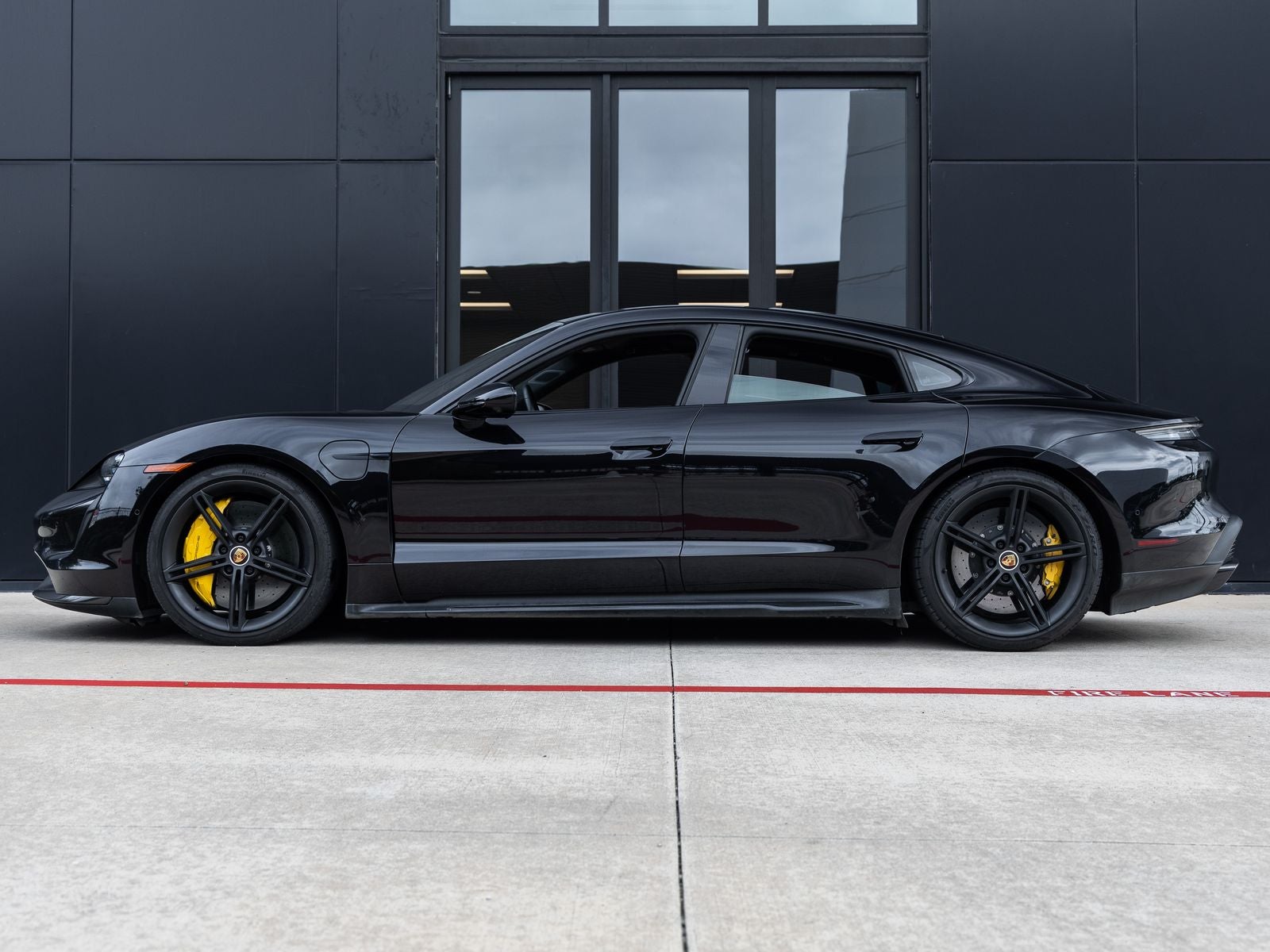 2020 Porsche Taycan Taycan Turbo S