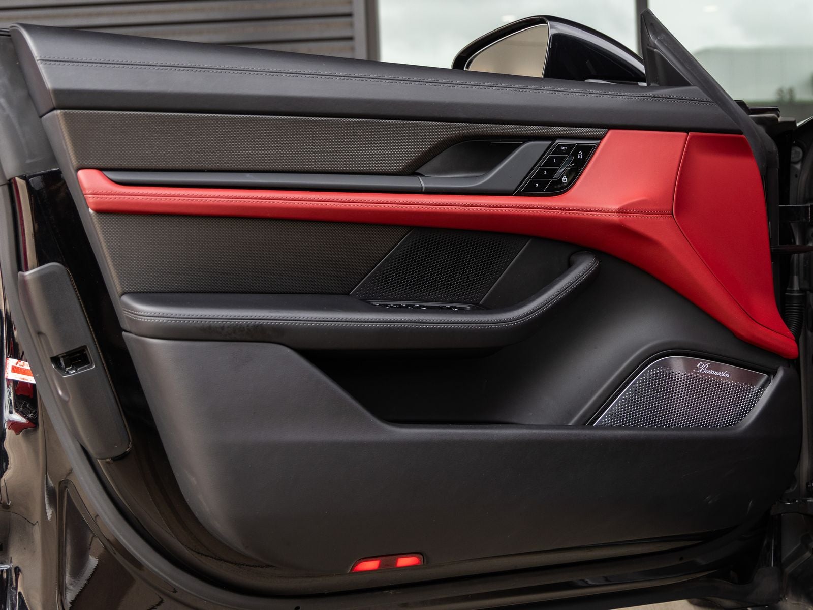 2020 Porsche Taycan Taycan Turbo S