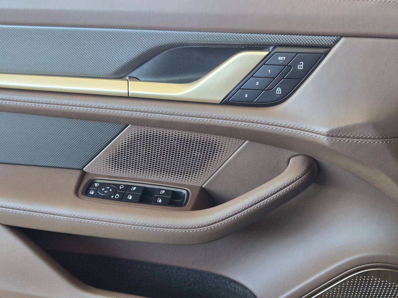 2026 Porsche Taycan Taycan Turbo S