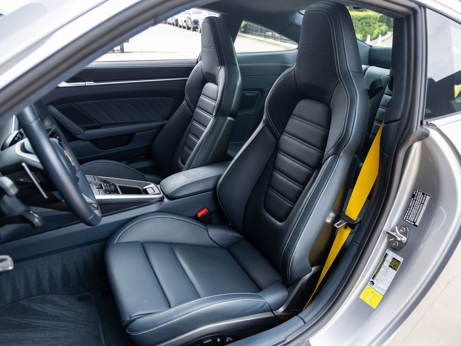 2025 Porsche 911 Turbo S