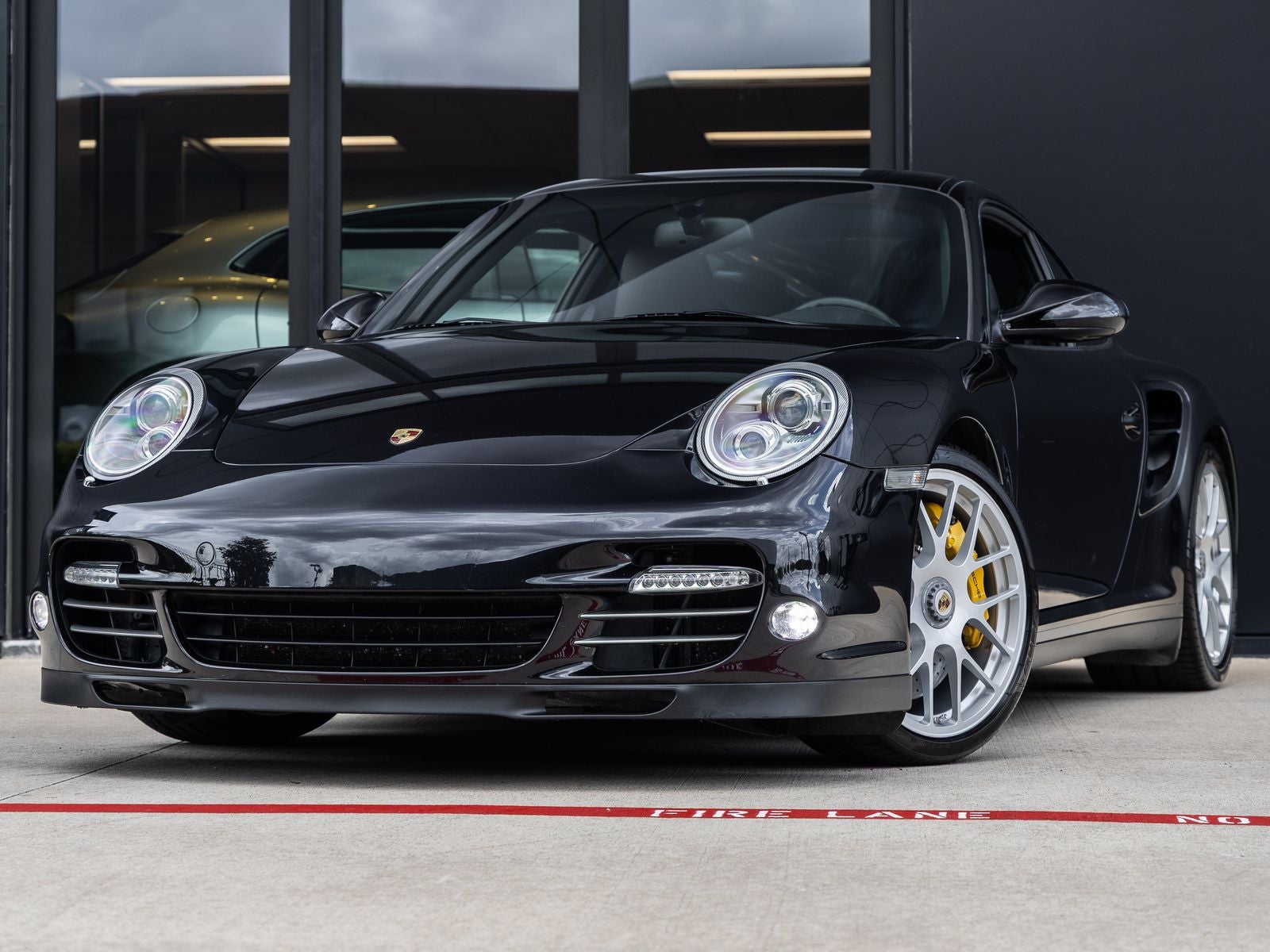 2011 Porsche 911 Turbo S Coupe's photo