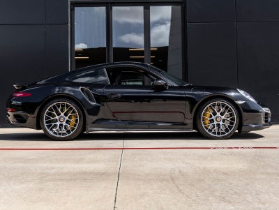 2015 Porsche 911 911 Turbo S Coupe