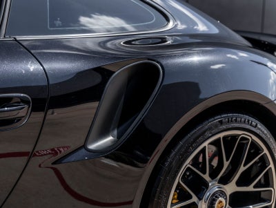 2015 Porsche 911 911 Turbo S Coupe