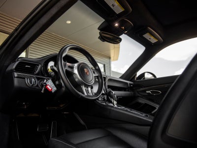 2015 Porsche 911 911 Turbo S Coupe