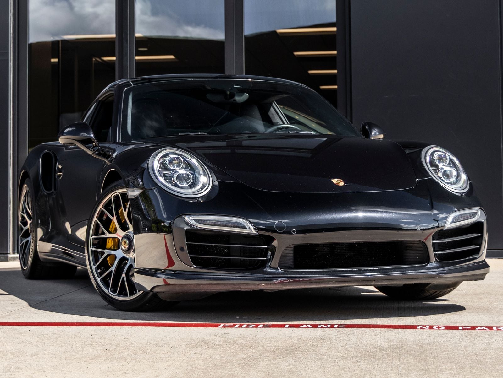 2015 Porsche 911 911 Turbo S Coupe
