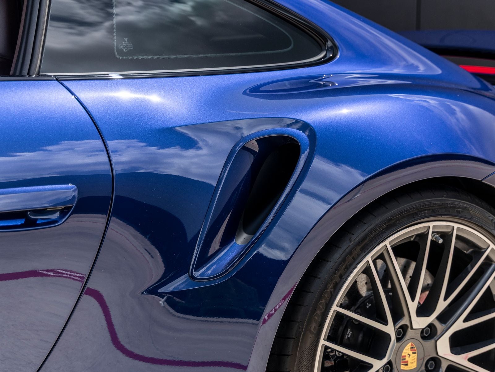 2025 Porsche 911 911 Turbo S