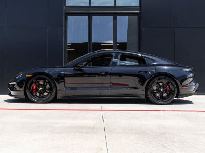 2026 Porsche Taycan GTS
