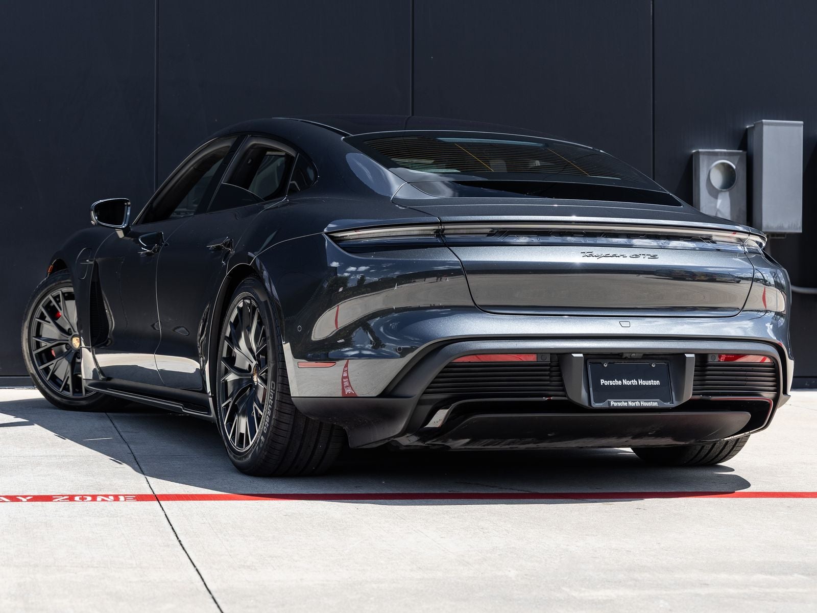 2022 Porsche Taycan Taycan GTS (MY22)