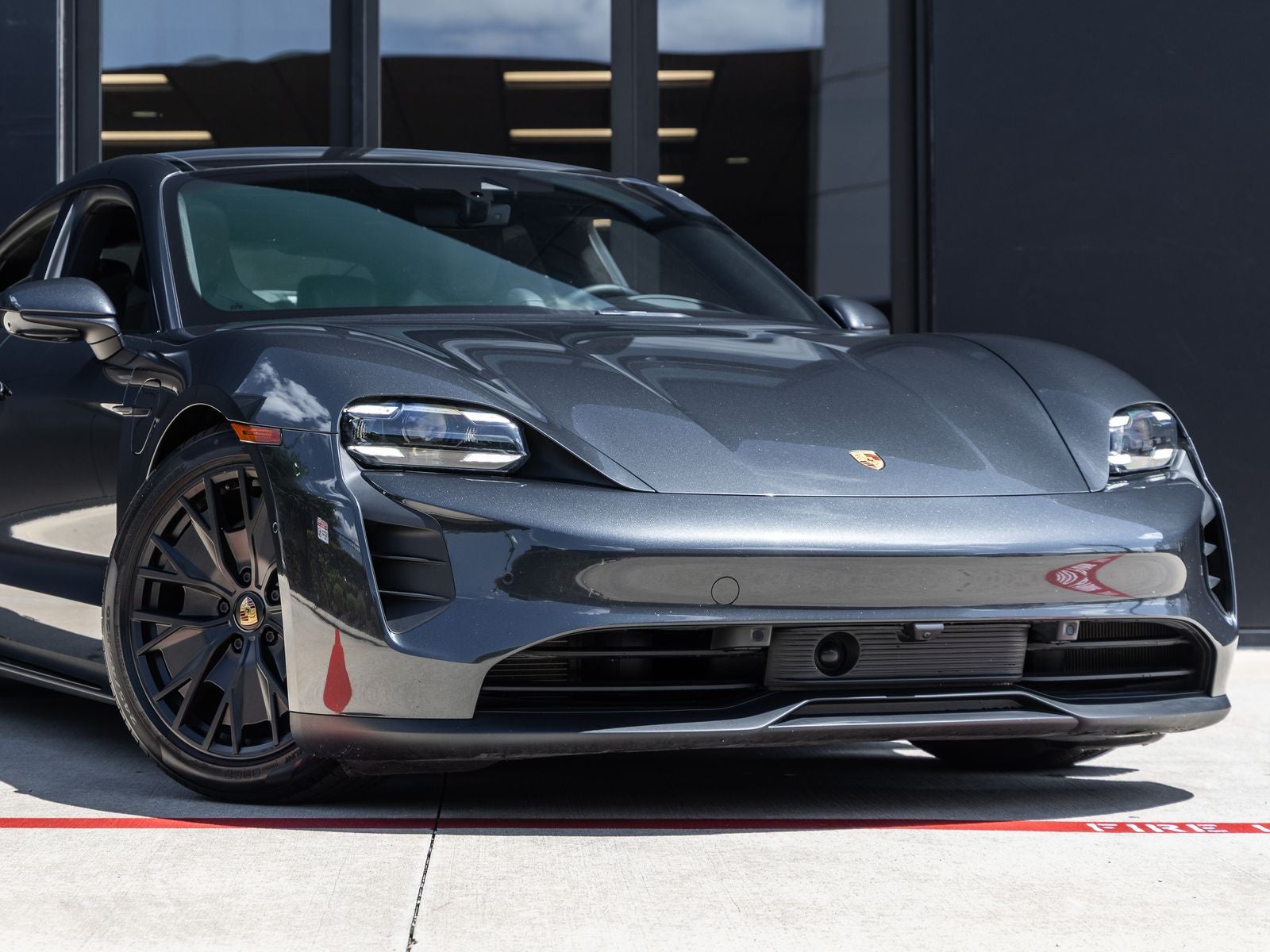 2022 Porsche Taycan Taycan GTS (MY22)