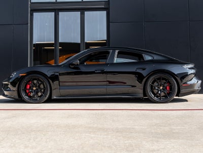 2025 Porsche Taycan Taycan GTS