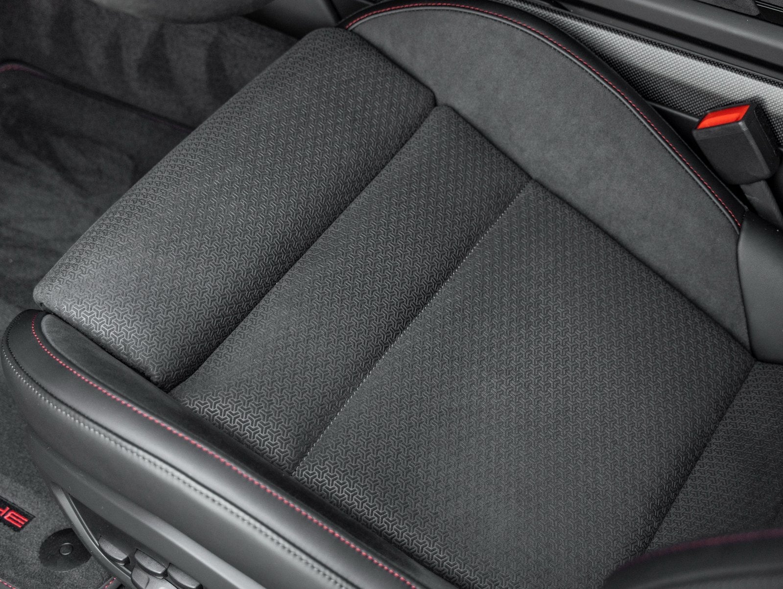 2025 Porsche Taycan Taycan GTS