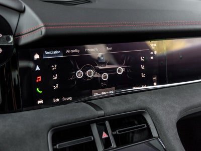 2025 Porsche Taycan Taycan GTS