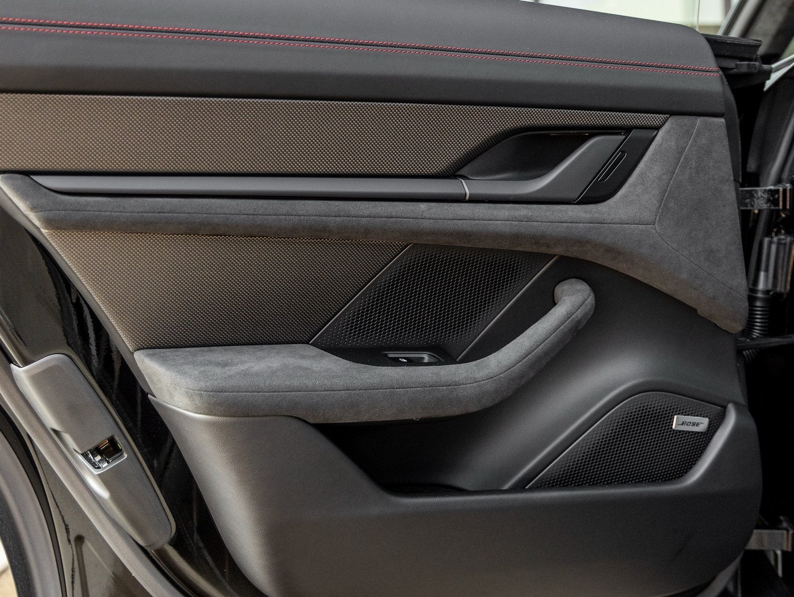 2025 Porsche Taycan Taycan GTS