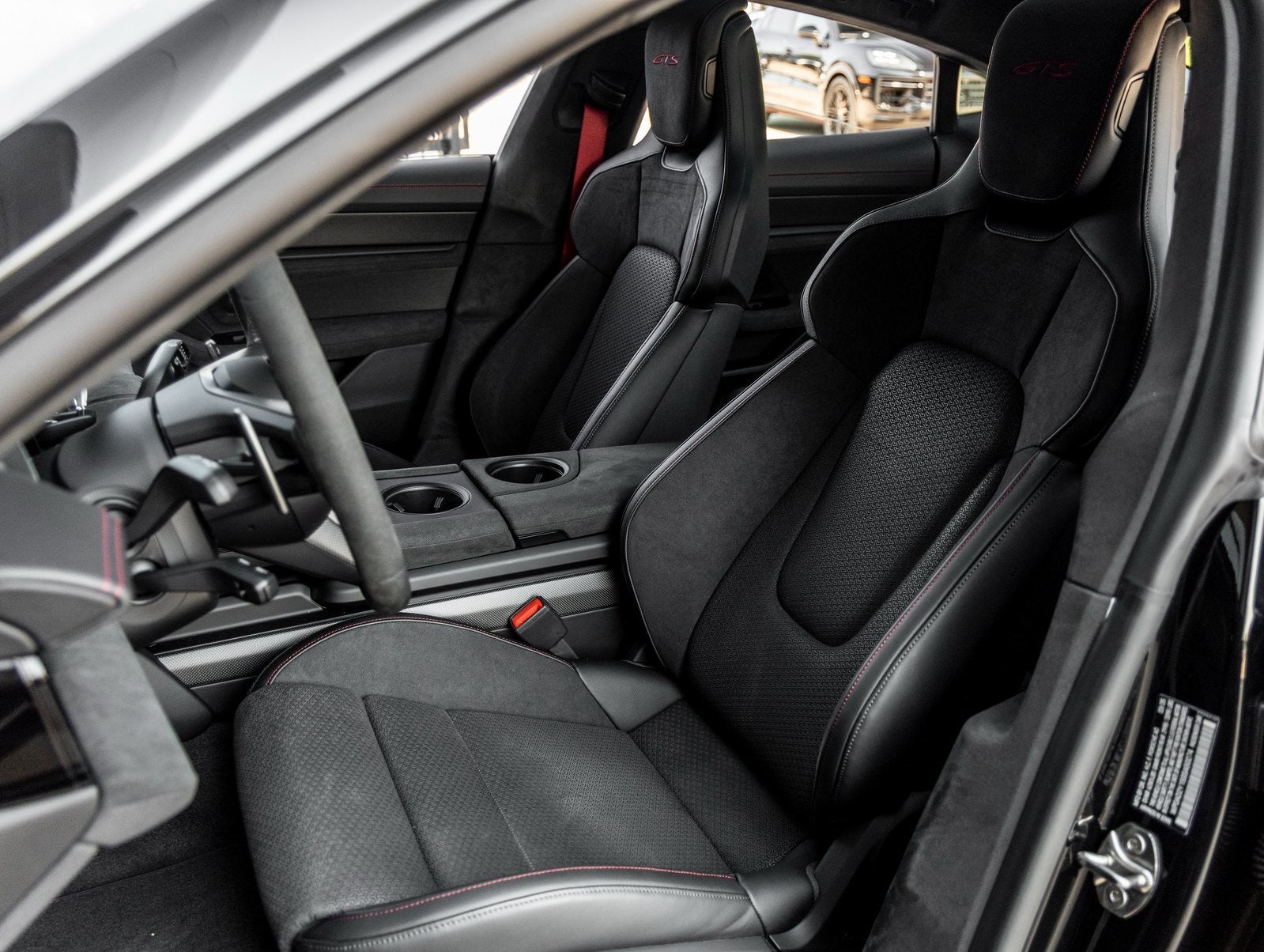 2025 Porsche Taycan Taycan GTS