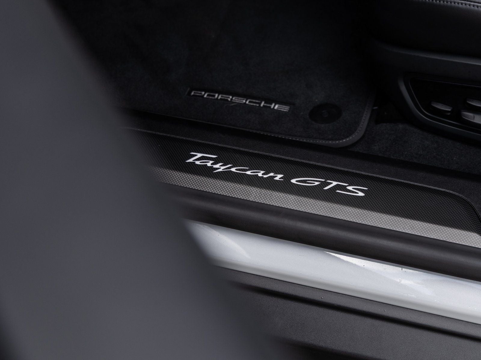 2025 Porsche Taycan Taycan GTS