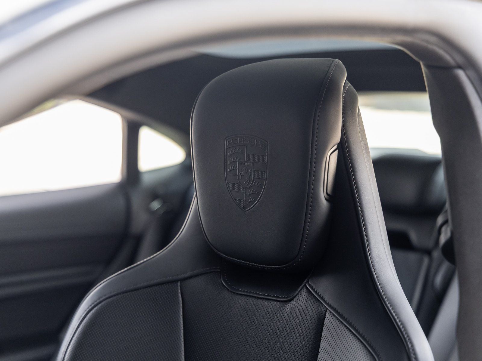 2025 Porsche Taycan Taycan GTS