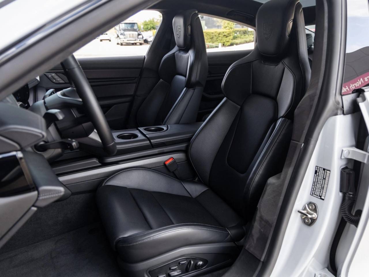 2025 Porsche Taycan Taycan GTS