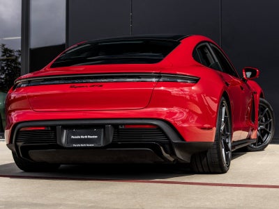 2025 Porsche Taycan Taycan GTS
