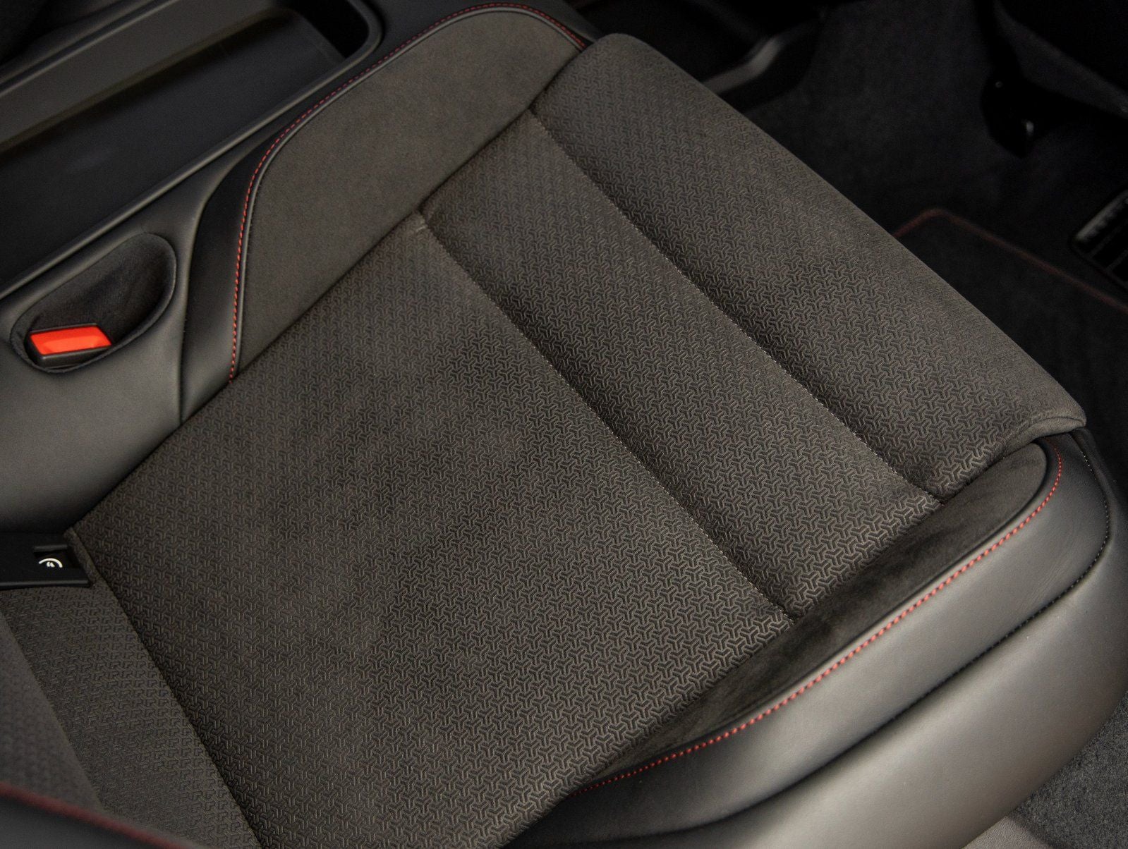 2025 Porsche Taycan Taycan GTS