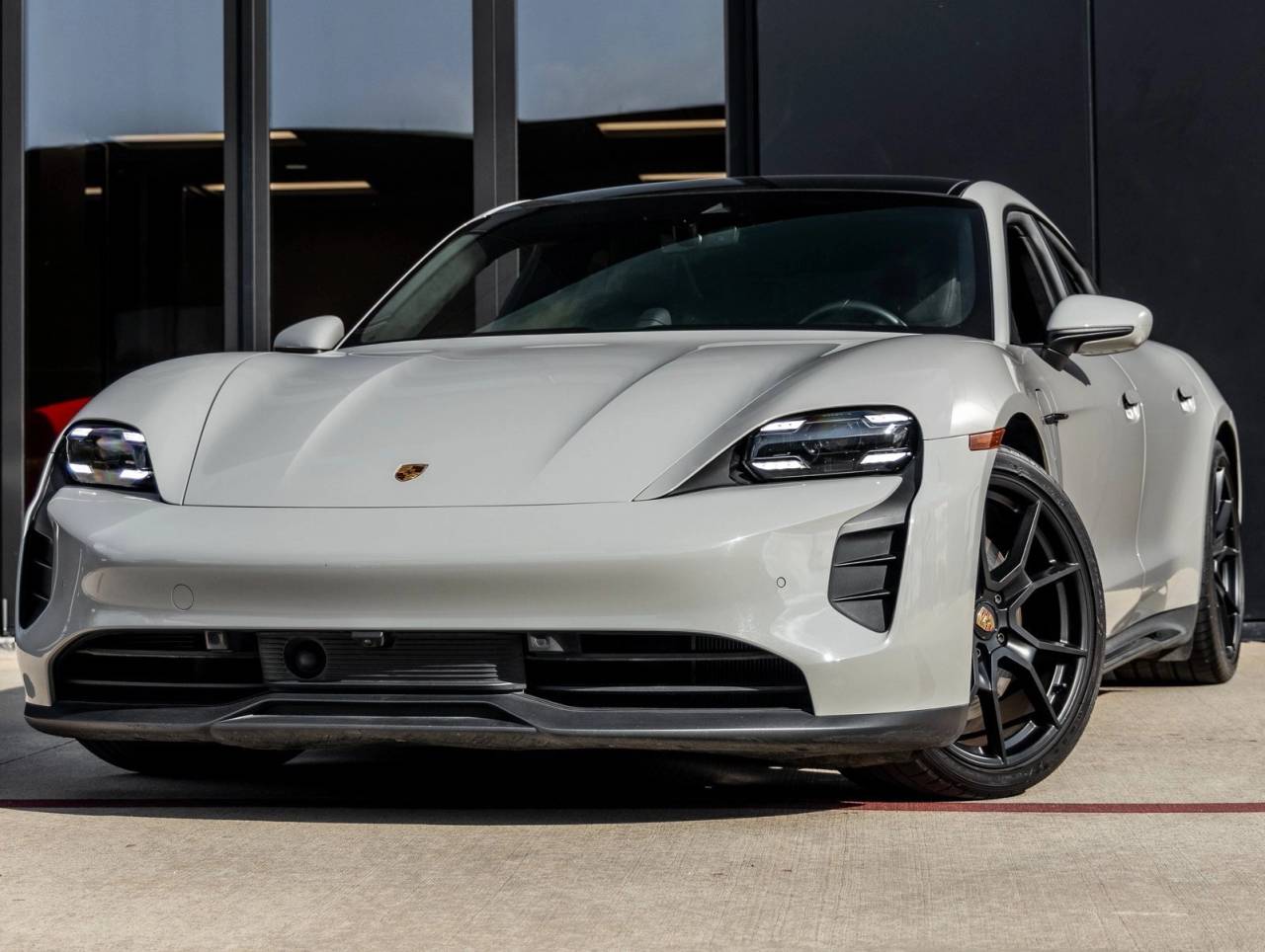 2023 Porsche Taycan Taycan GTS (MY23)