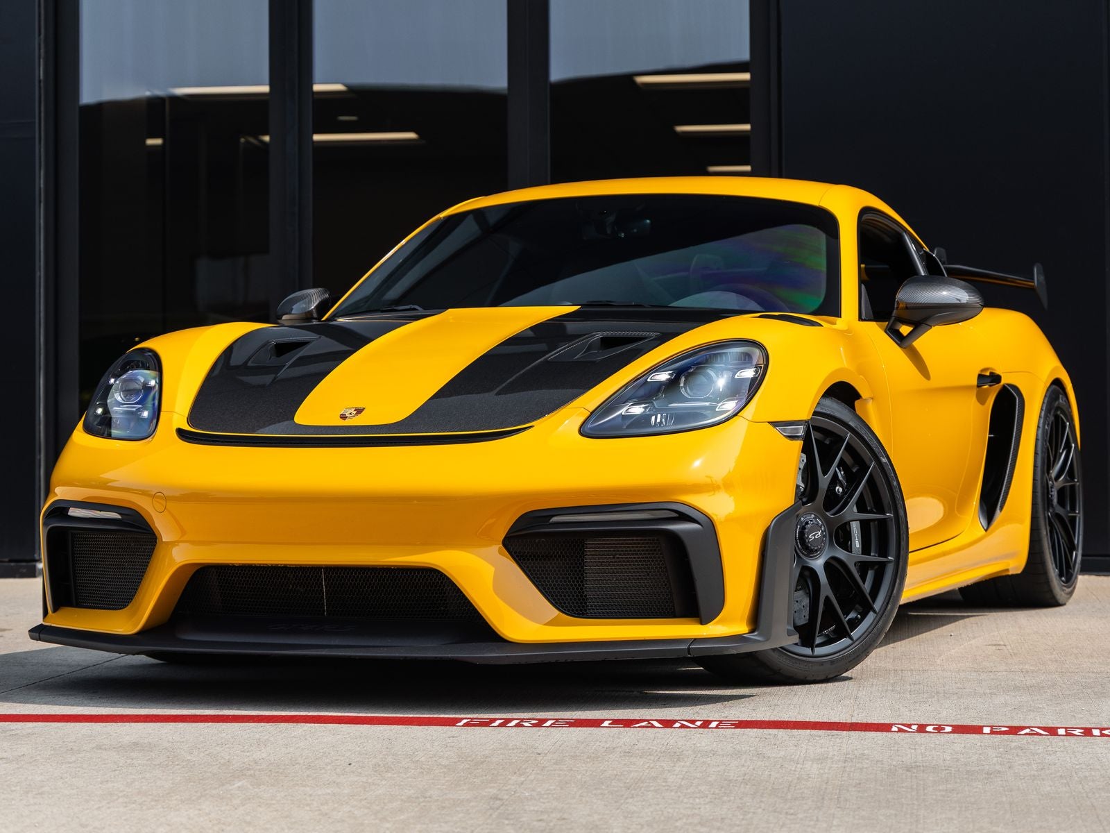 2025 Porsche 718 Cayman GT4 RS