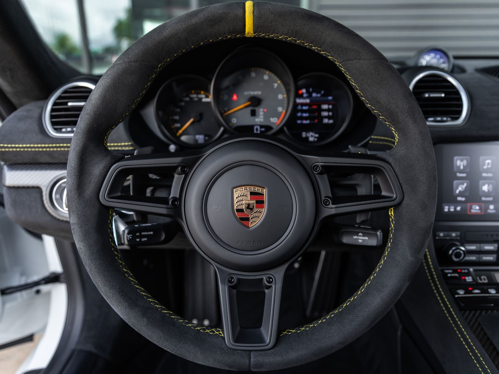 2025 Porsche 718 Cayman GT4 RS