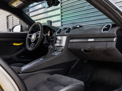 2023 Porsche 718 Cayman GT4 RS
