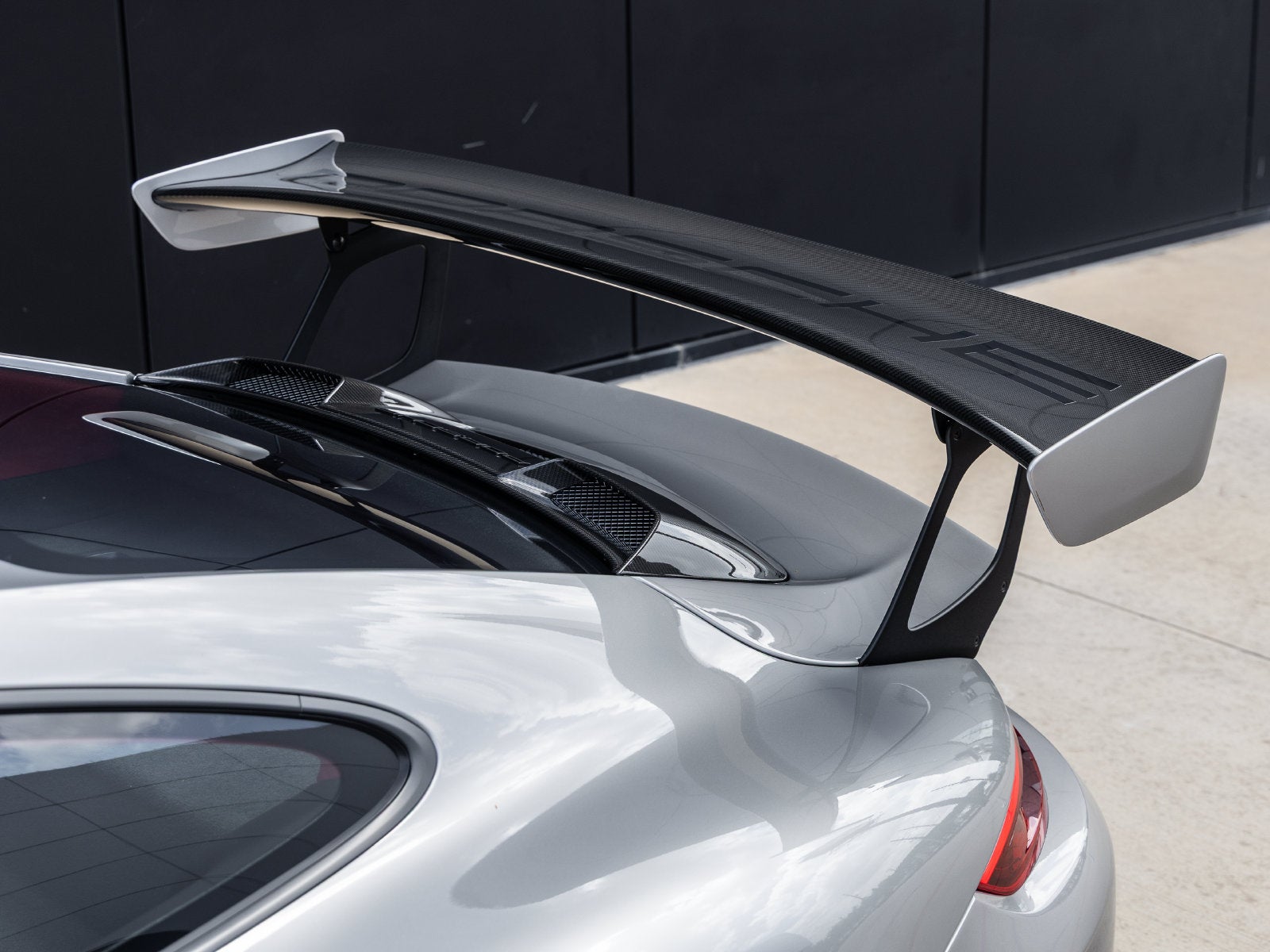 2018 Porsche 911 911 GT2 RS
