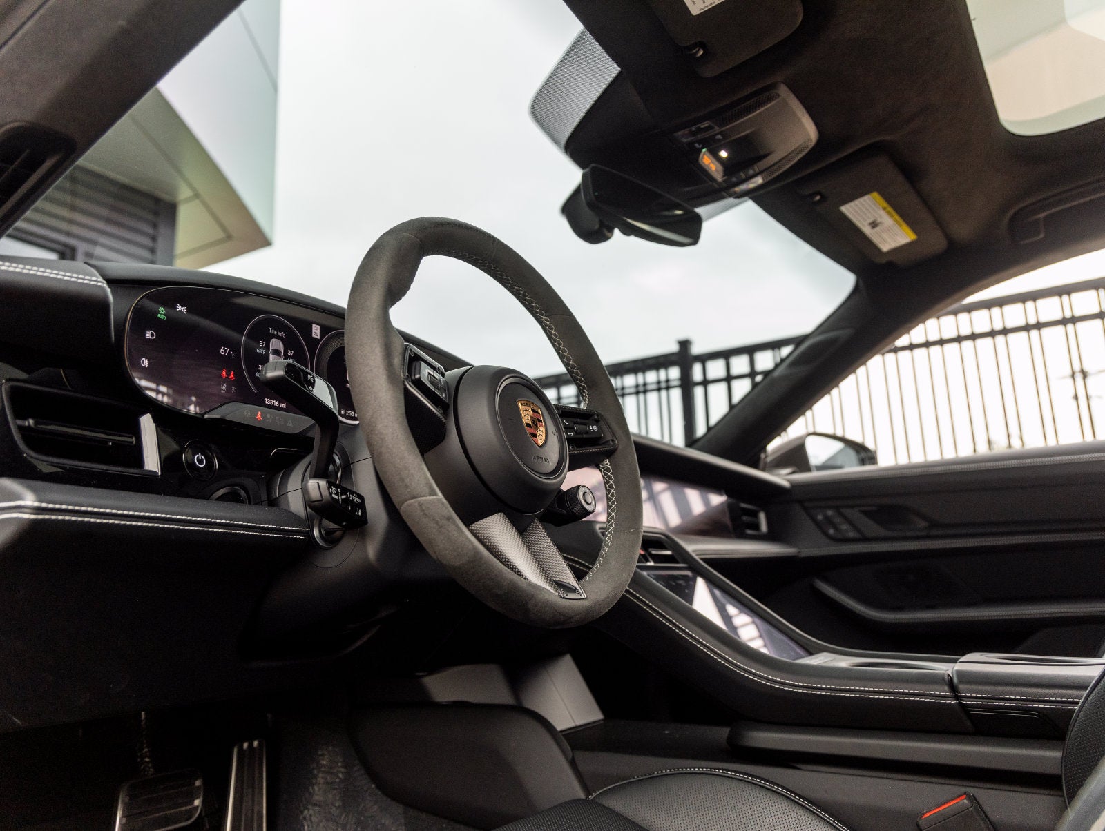 2025 Porsche Taycan Taycan Turbo GT