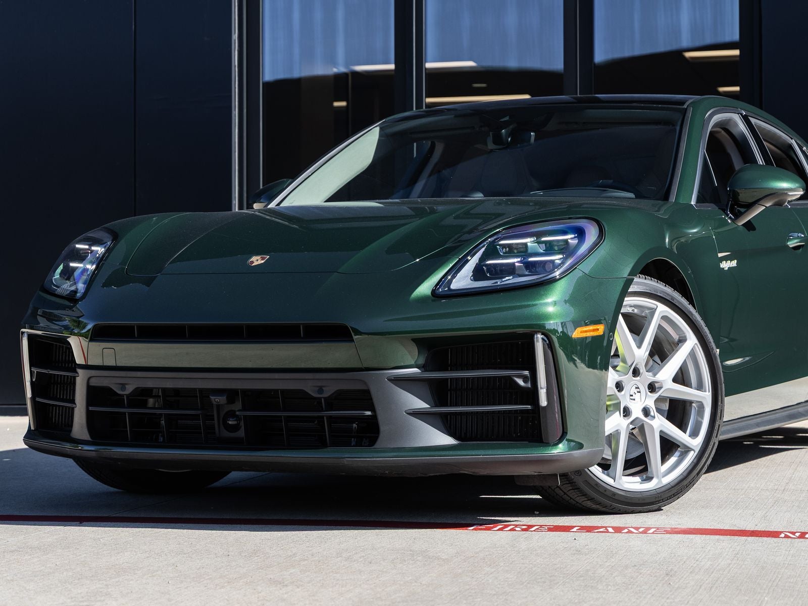 2025 Porsche Panamera Panamera 4 E-Hybrid