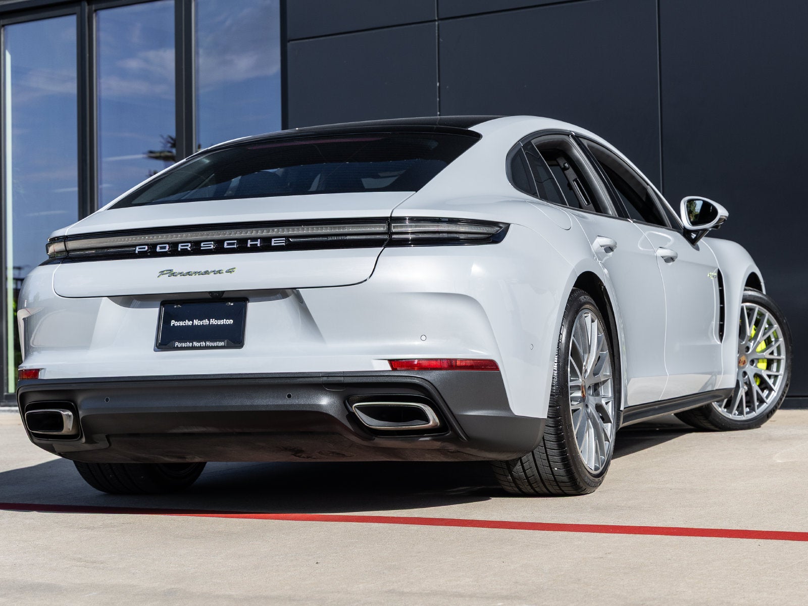 2025 Porsche Panamera Panamera 4 E-Hybrid
