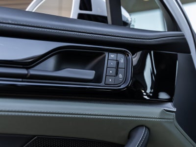 2025 Porsche Panamera Panamera 4 E-Hybrid