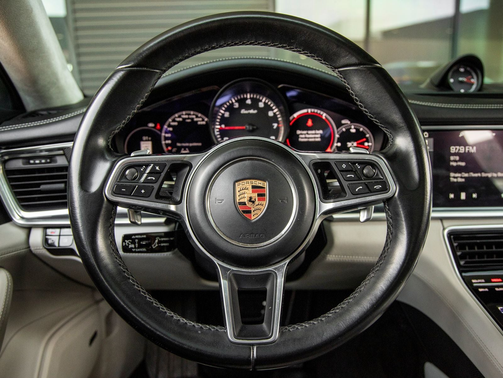 2017 Porsche Panamera Turbo