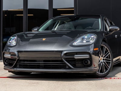 2017 Porsche Panamera Turbo