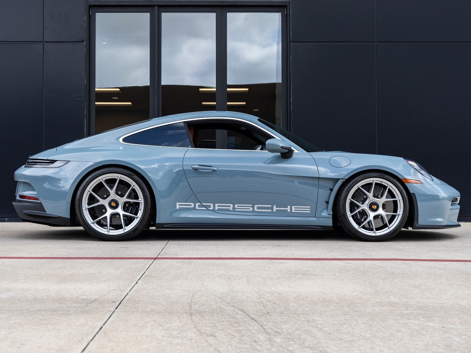 2024 Porsche 911 911 S/T