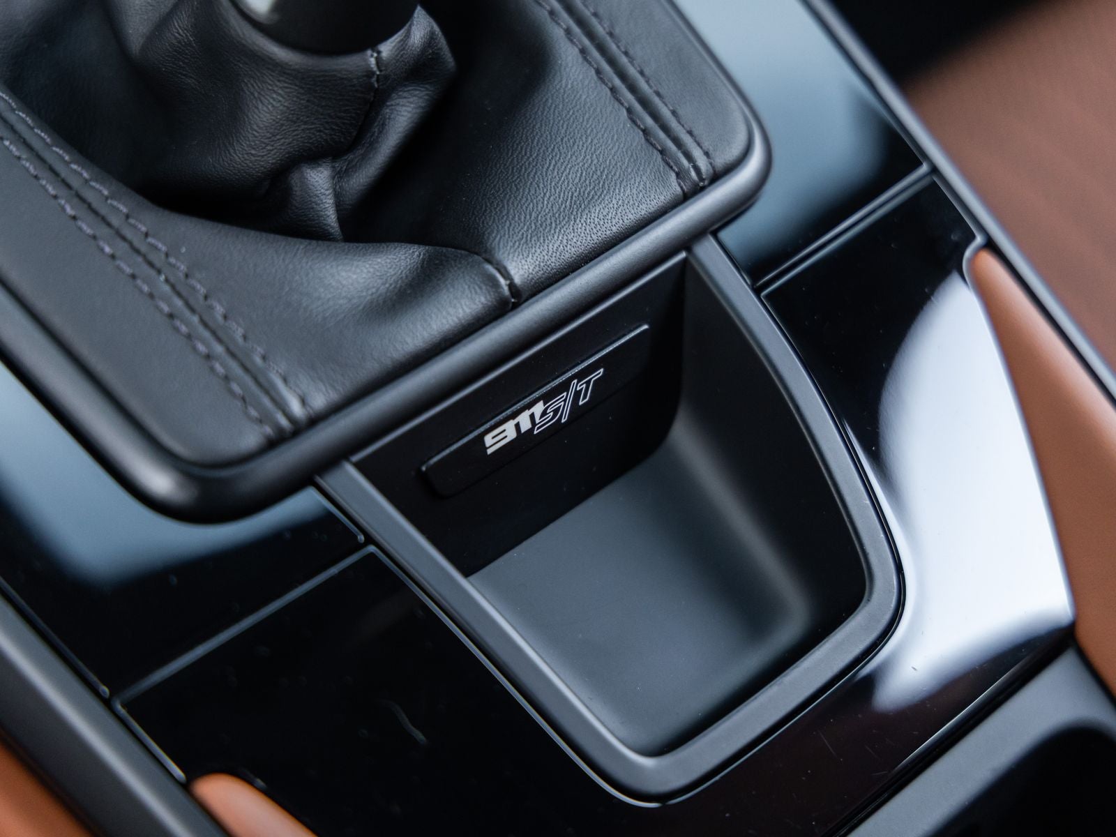 2024 Porsche 911 S/T