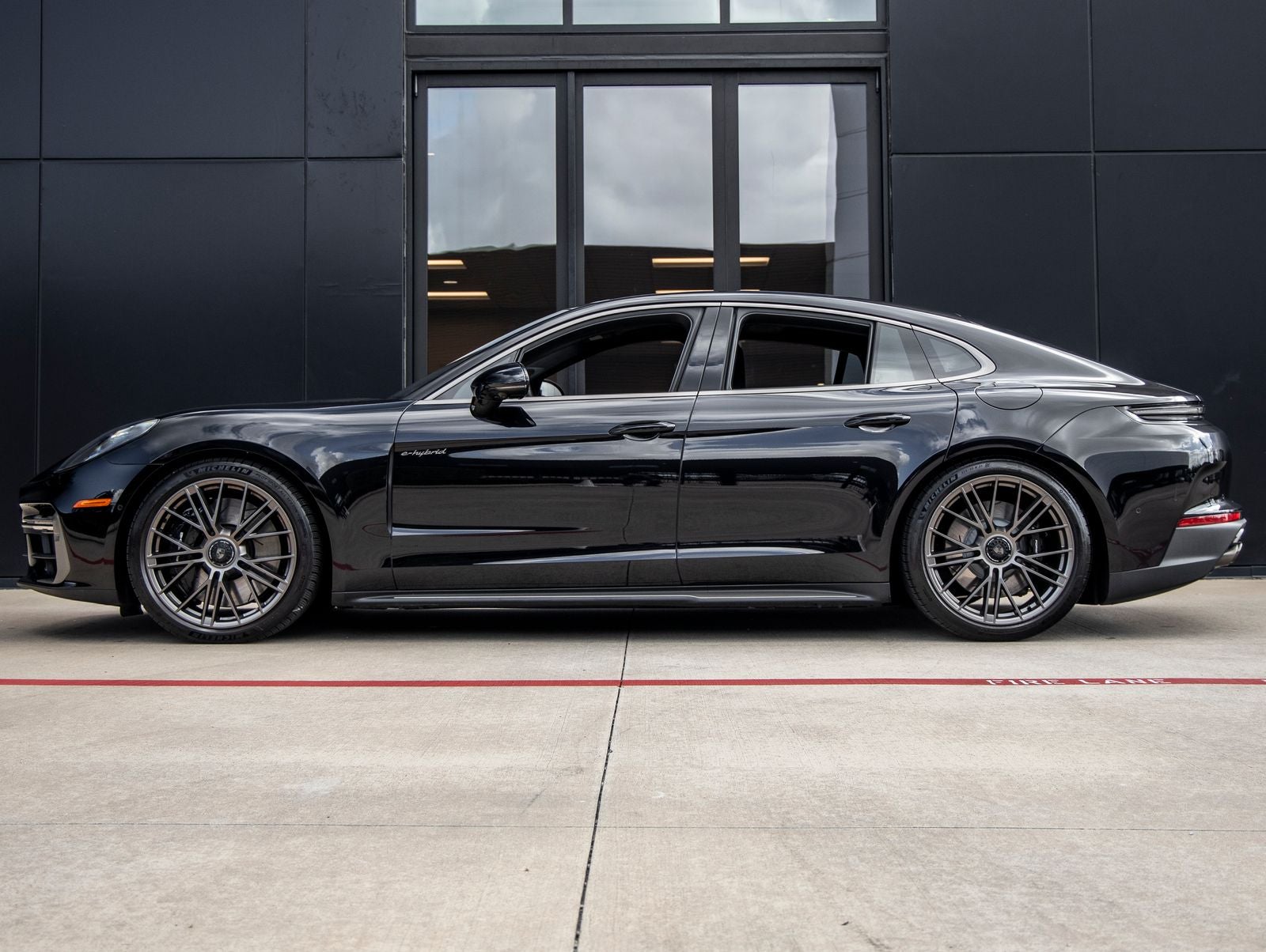 2026 Porsche Panamera Panamera Turbo E-Hybrid