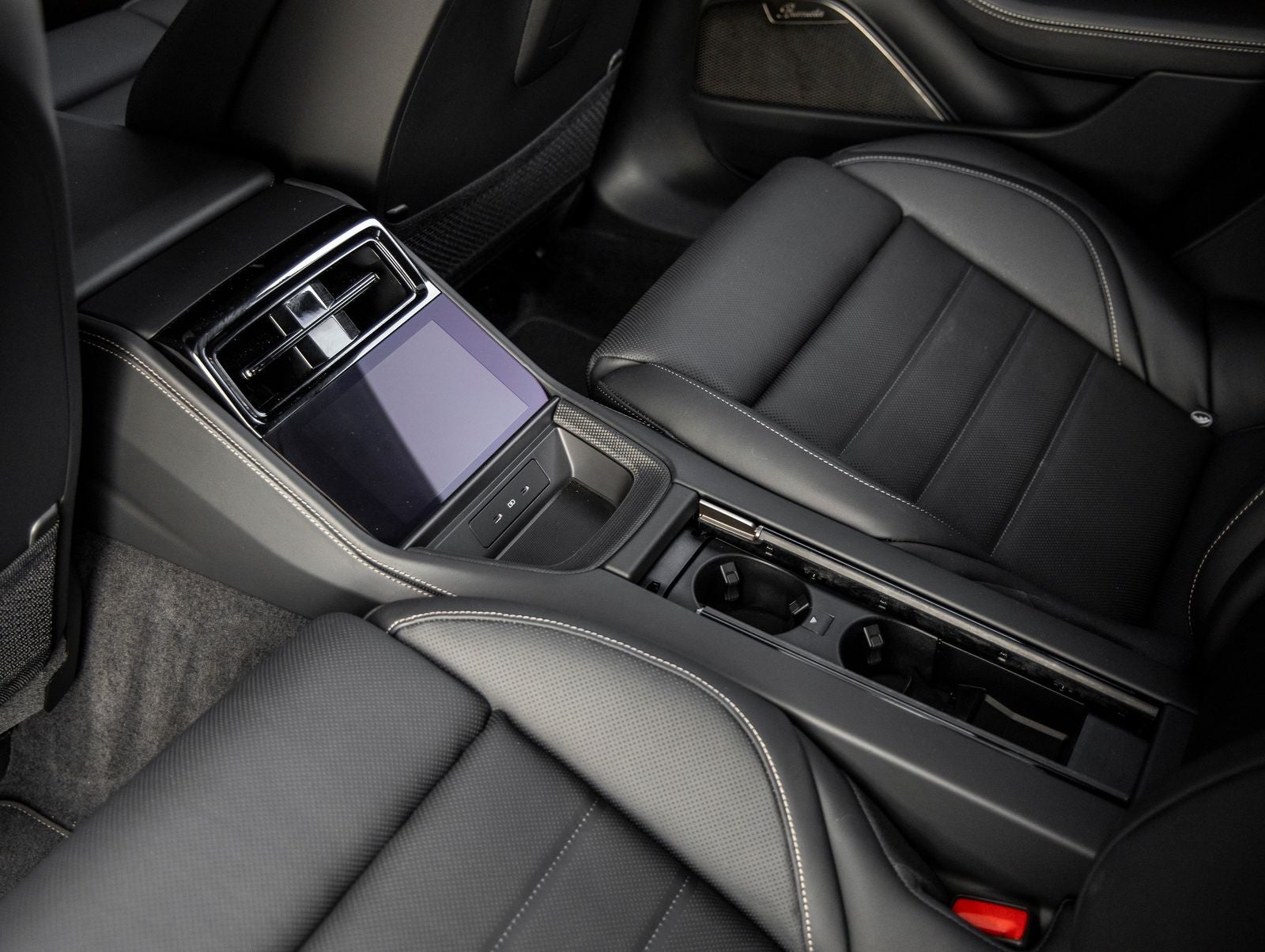2026 Porsche Panamera Panamera Turbo E-Hybrid