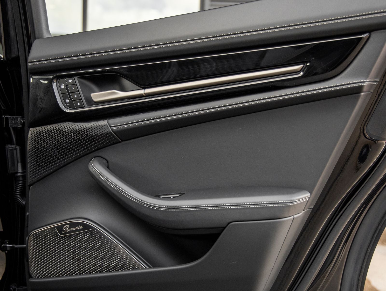 2026 Porsche Panamera Panamera Turbo E-Hybrid