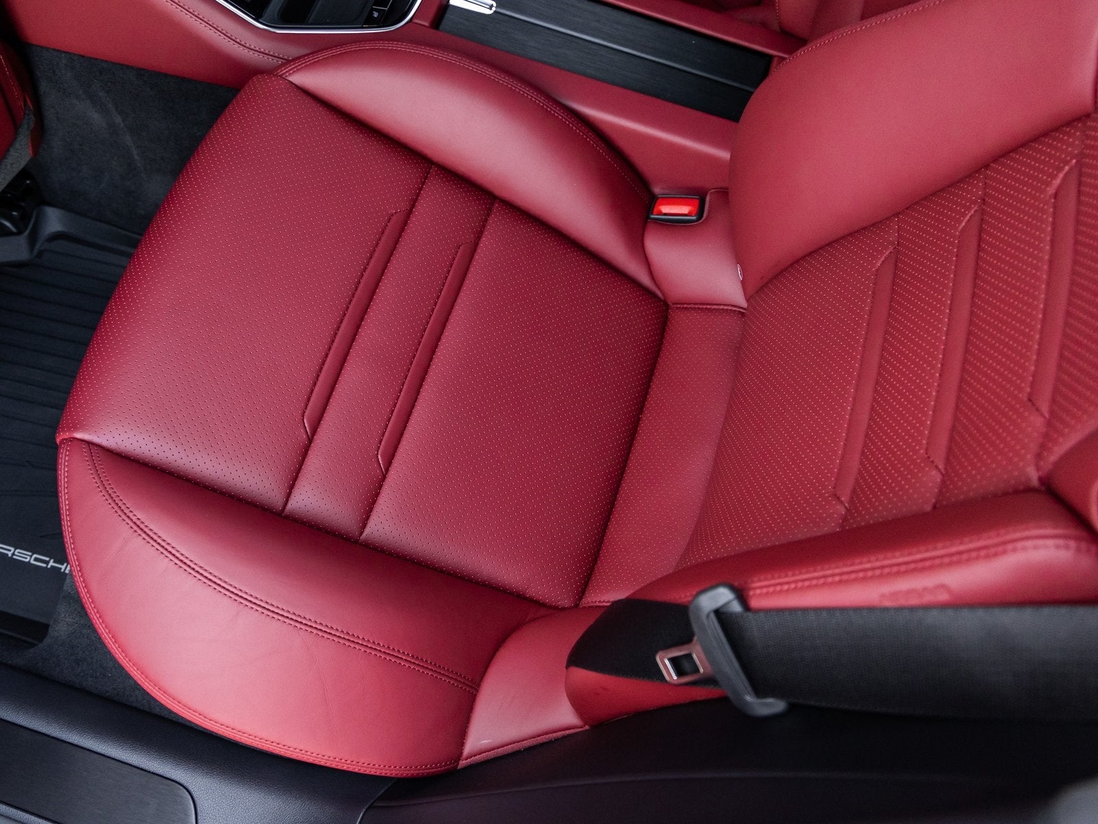 2023 Porsche Panamera GTS