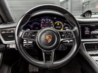 2020 Porsche Panamera Panamera GTS