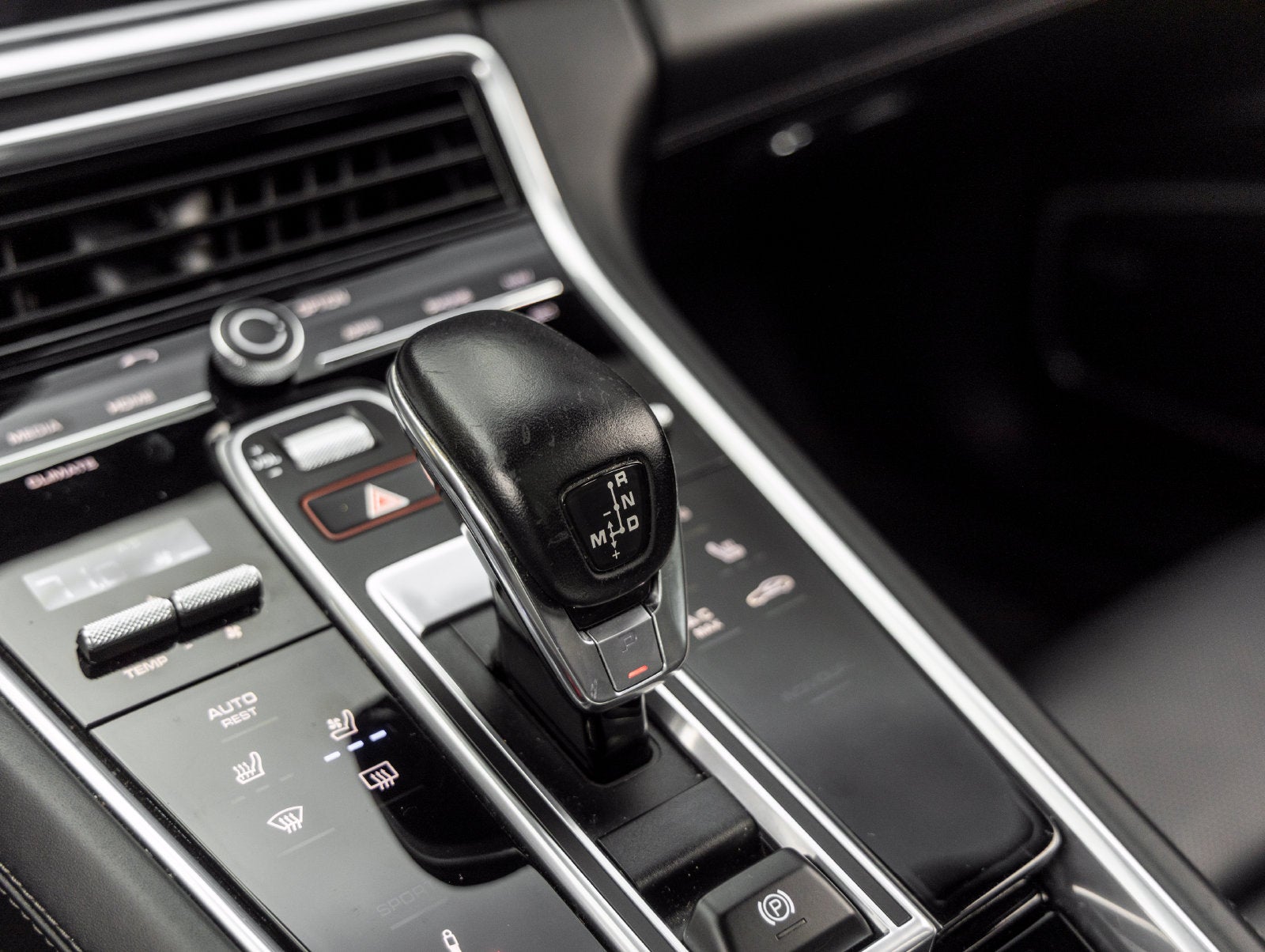 2020 Porsche Panamera Panamera GTS