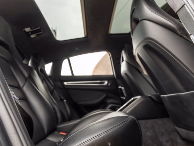 2020 Porsche Panamera Panamera GTS