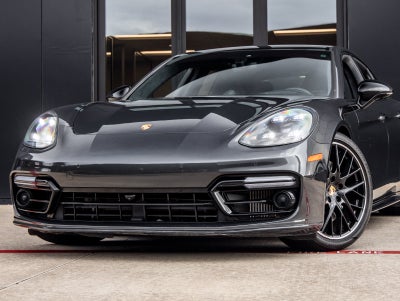 2020 Porsche Panamera Panamera GTS