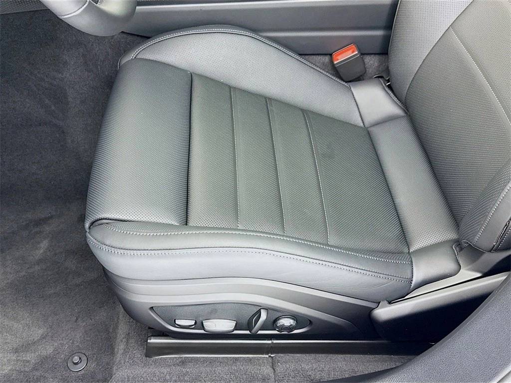 2026 Porsche Panamera Panamera GTS