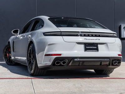 2026 Porsche Panamera Panamera GTS