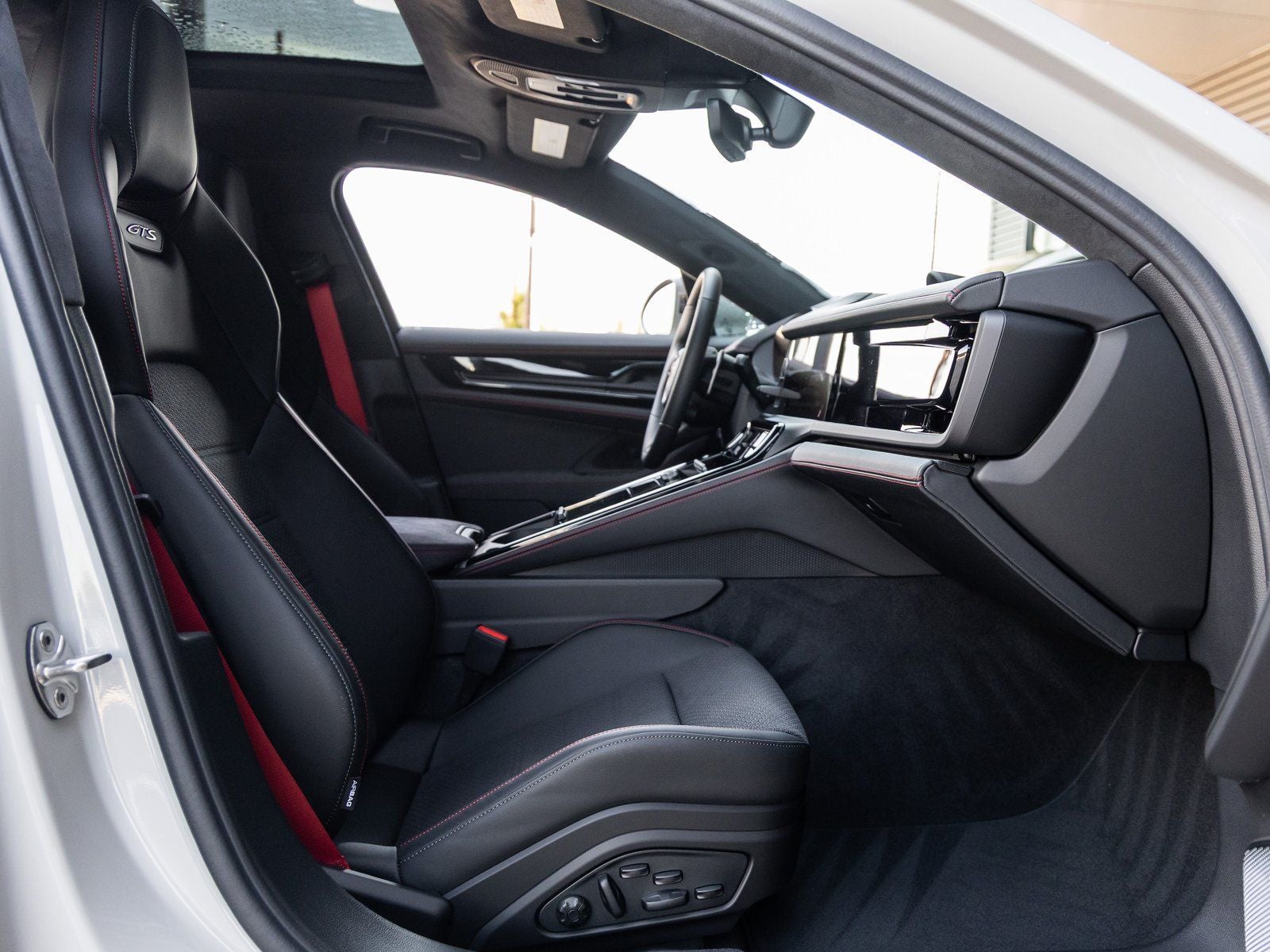 2026 Porsche Panamera Panamera GTS