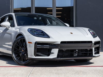 2026 Porsche Panamera Panamera GTS