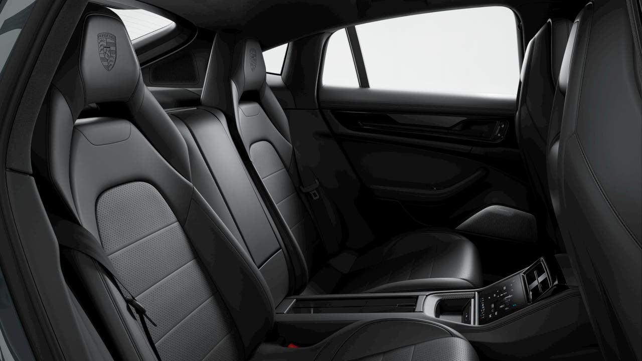 2026 Porsche Panamera Panamera GTS