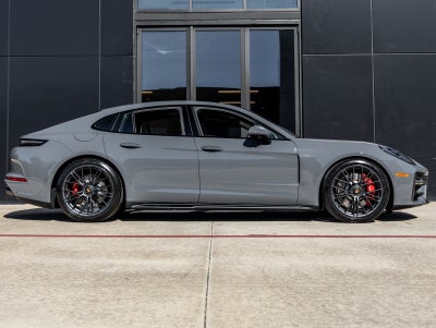 2026 Porsche Panamera Panamera GTS